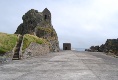 Eine alte Kapelle auf dem Felsen-  und noch ein Bunker