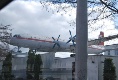 Da steht eine IL-18 auf einem Dach.