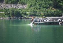 Die Norweger wollen wohl das Fjord zuschütten....