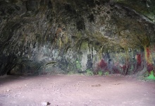 Die Höhle unter dem Castle